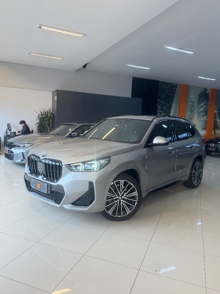 X1 2.0 16V TURBO GASOLINA SDRIVE20I M SPORT