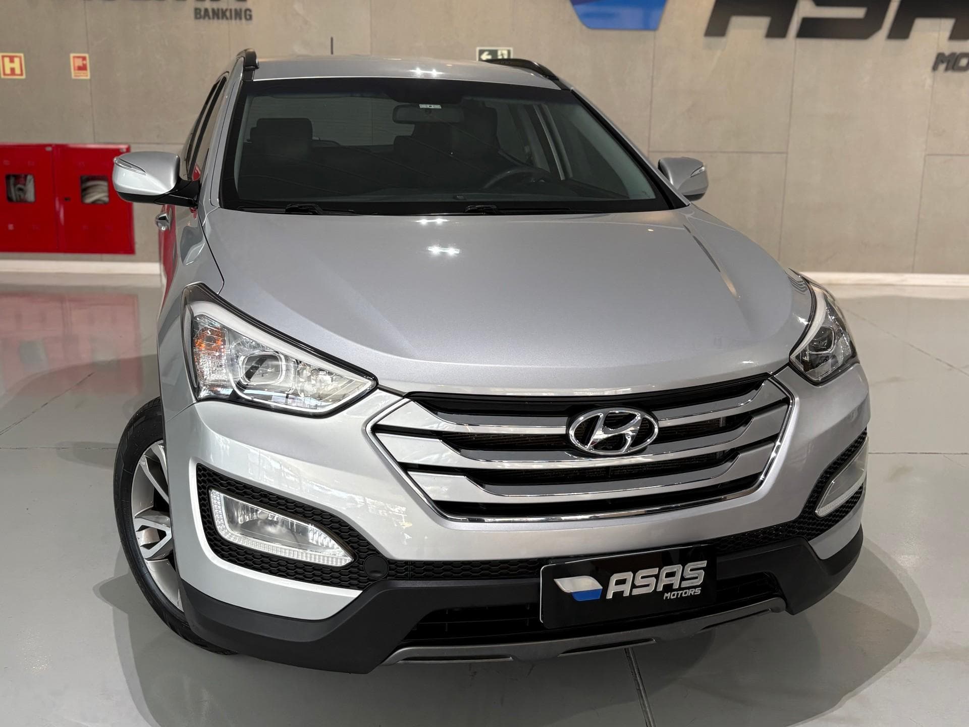 Hyundai - Santa