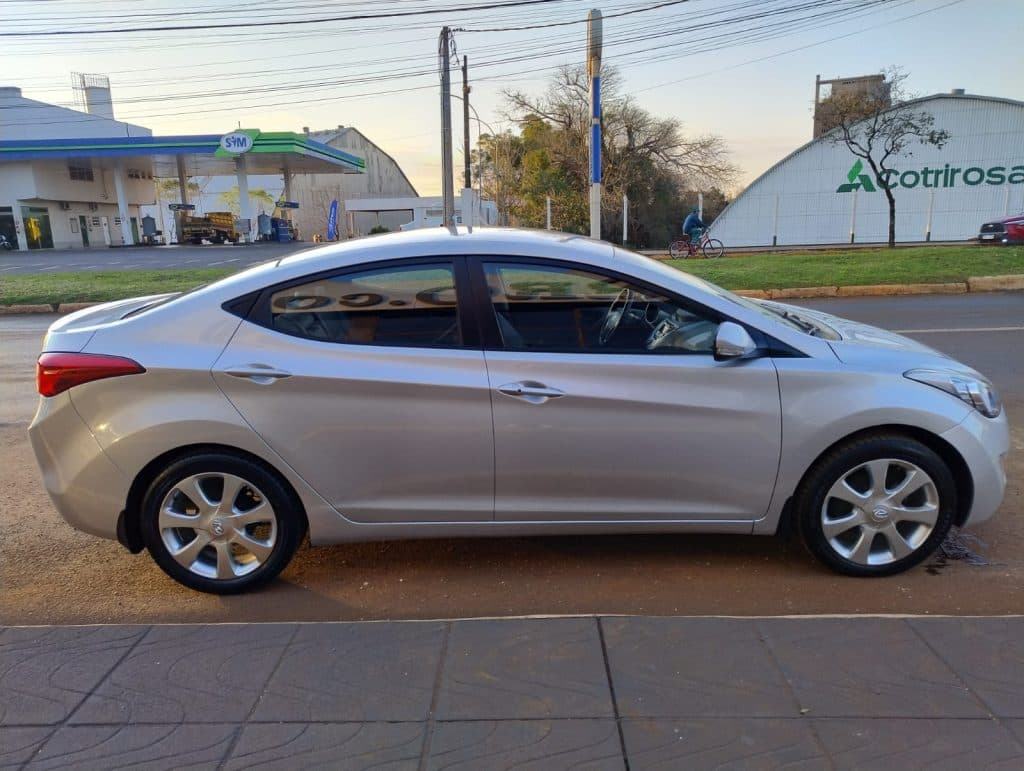 ELANTRA 1.8 GLS COMPLETO SEGUNDA DONA ANO 2012