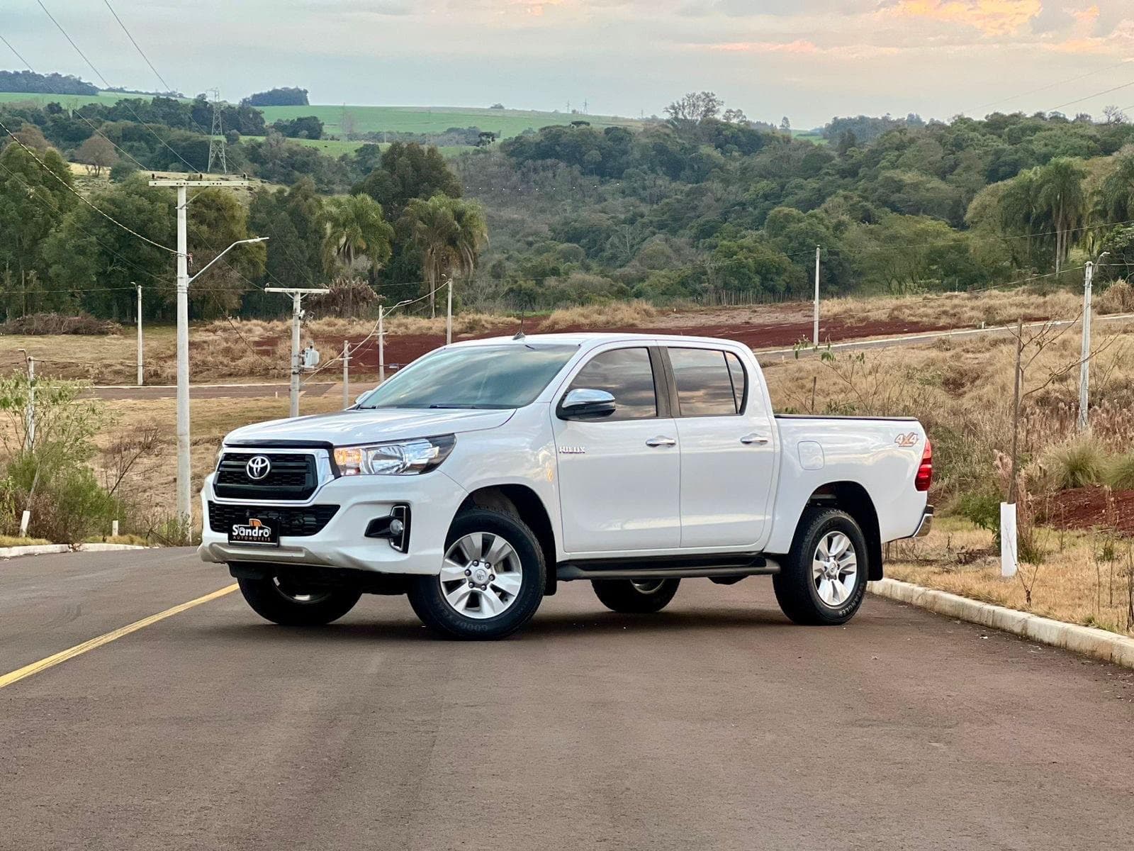 Toyota - Hilux CD SR 4x4 2.8 TDI Diesel Aut. - 2020