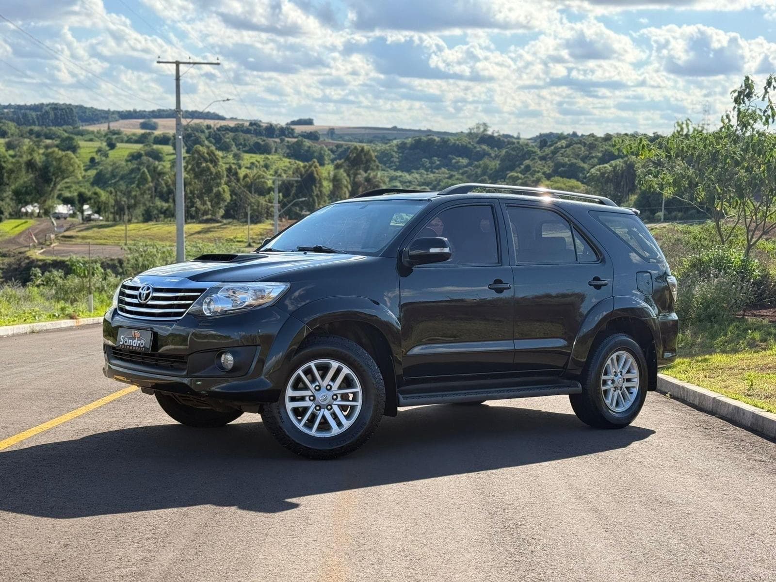 Toyota - Hilux SW4 SRV D4-D 4x4 3.0 TDI Dies. Aut - 2012