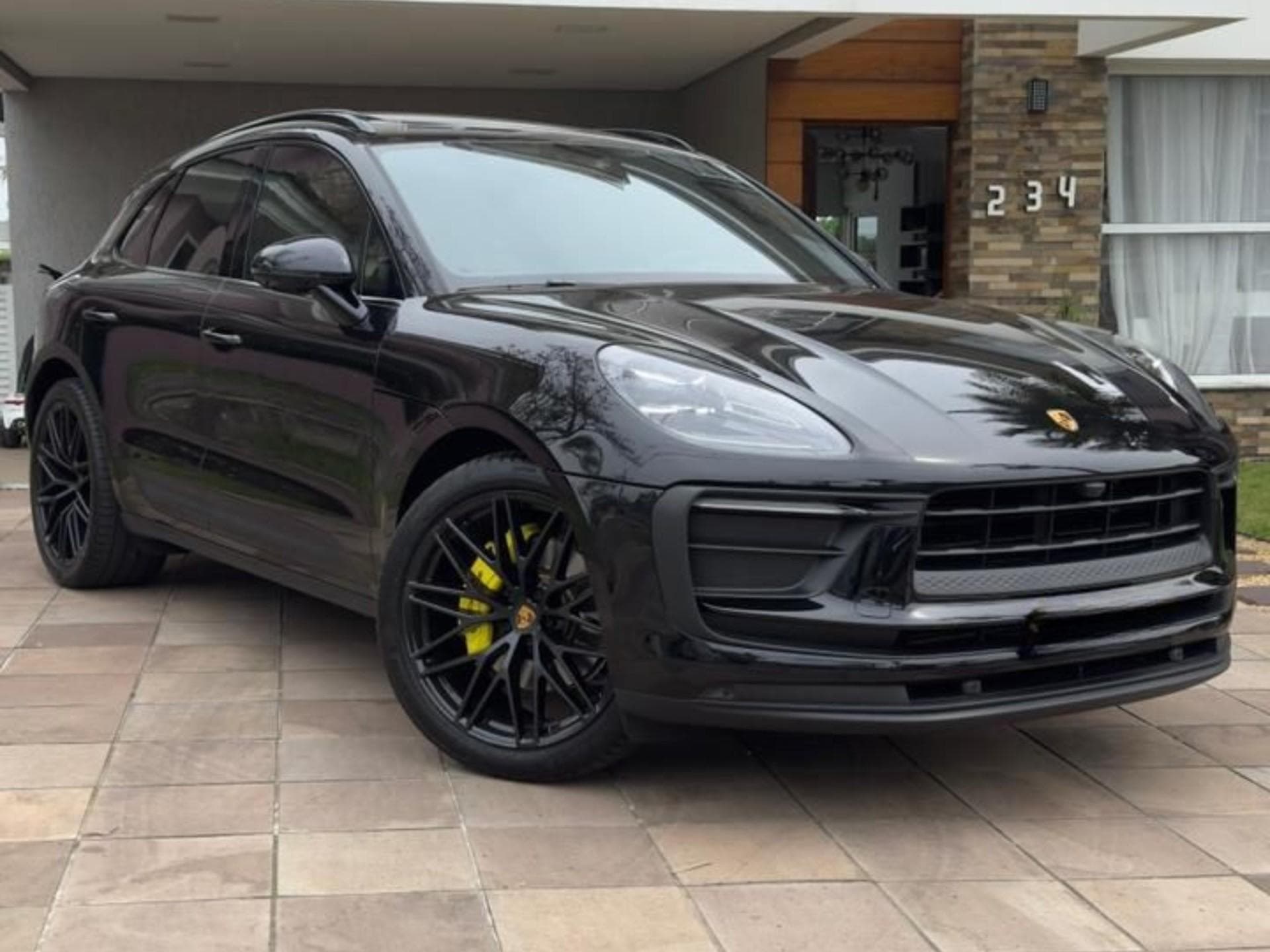 Porsche - Macan 2.0 Turbo - 2022
