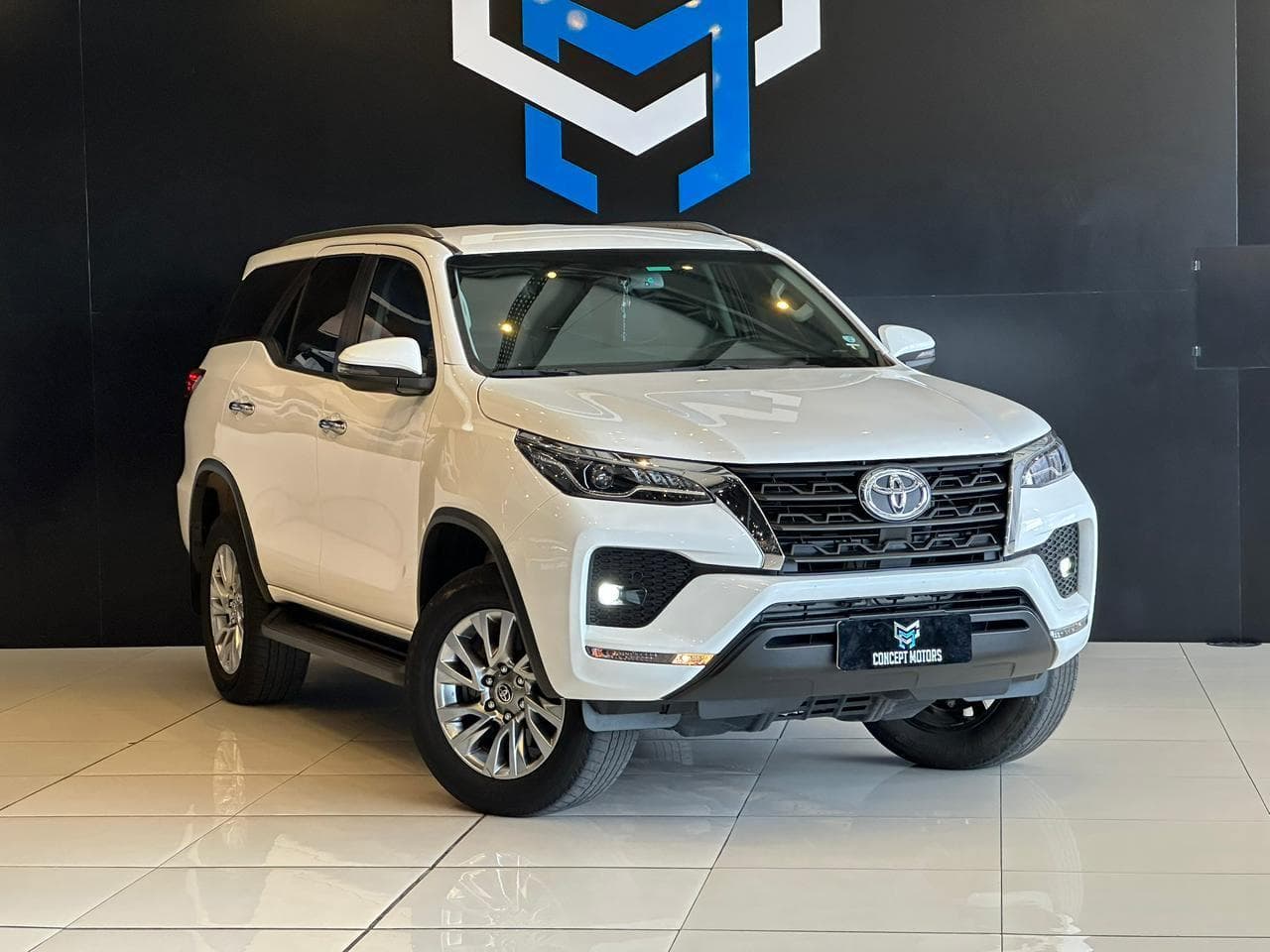 Toyota - Hilux SW4 SRV 4x2 2.7 Flex 16V Aut. - 2021