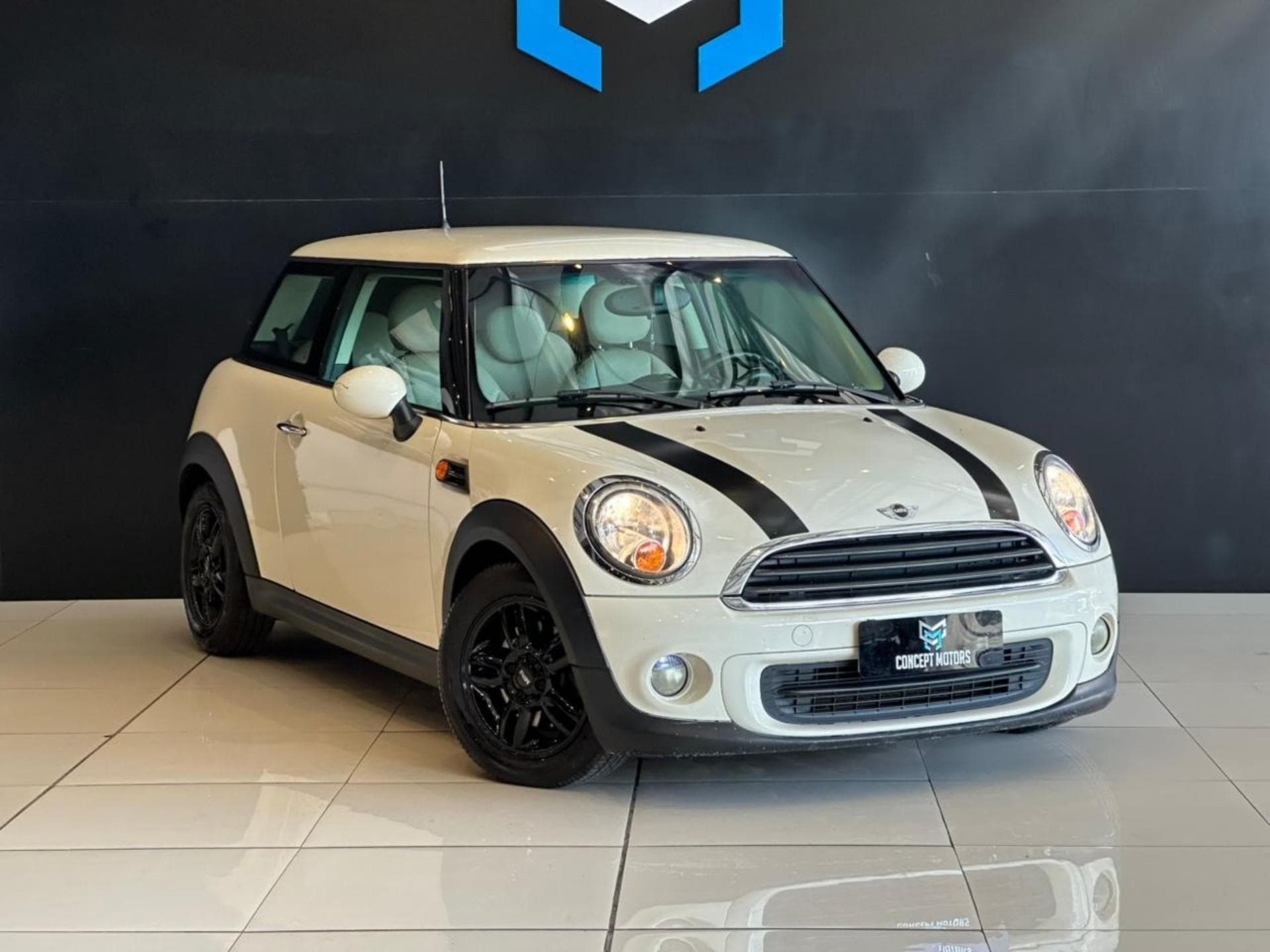 Mini - Cooper One ONE 1.6 Aut. - 2013