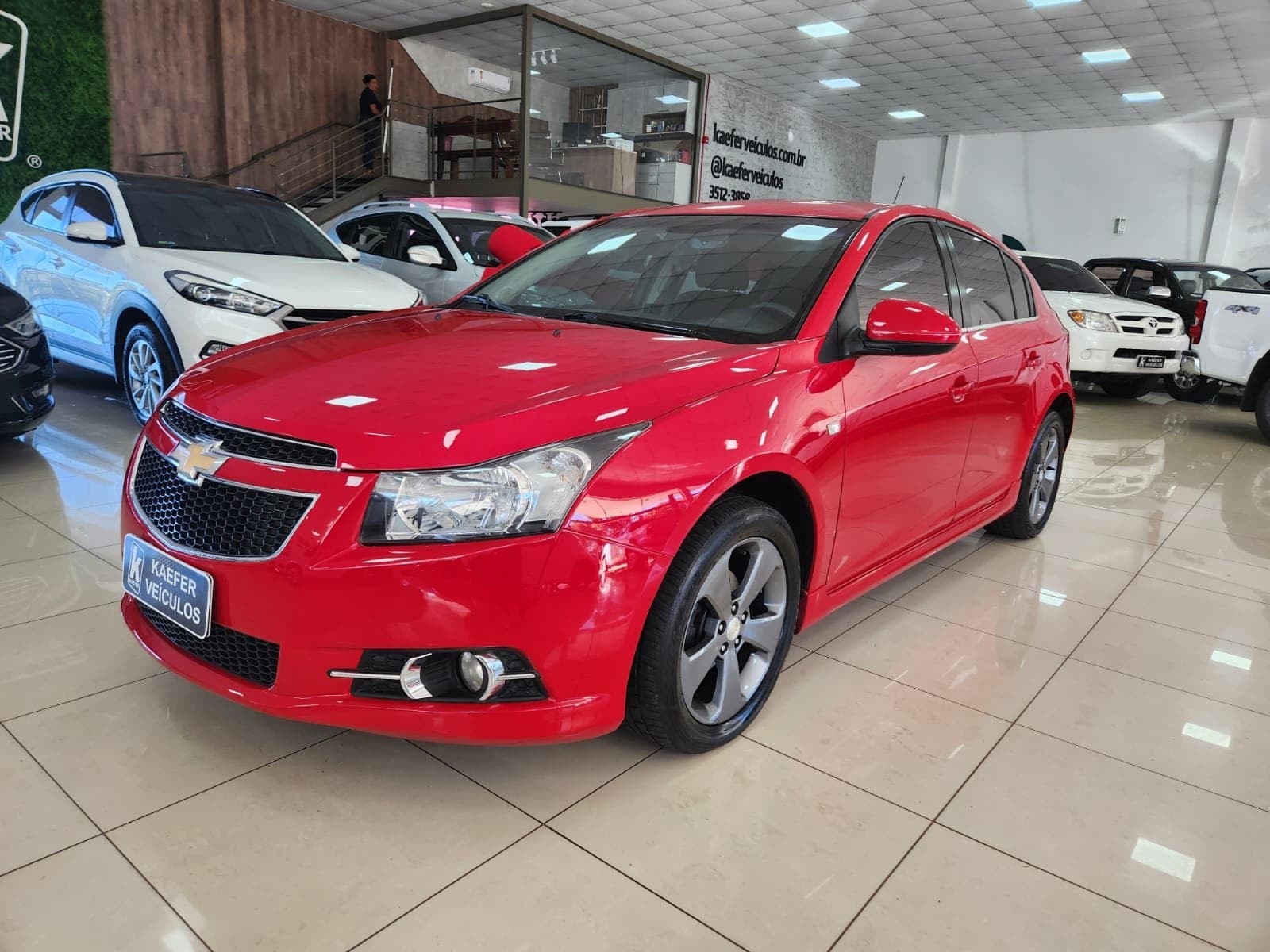 CRUZE HATCH