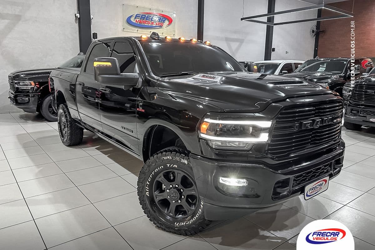 RAM 2500 Night Edition Turbo Diesel