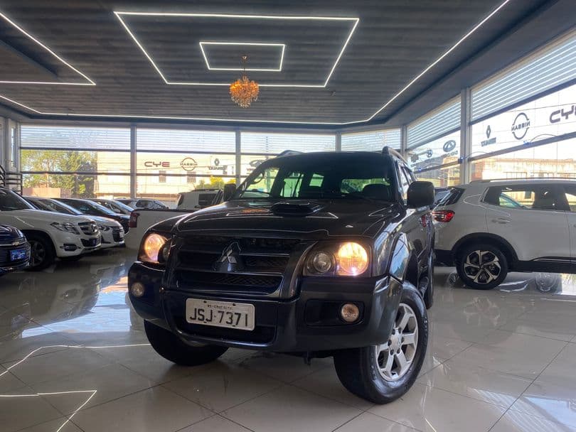 Pajero Sport HPE 2.5 4x4 Diesel Aut.