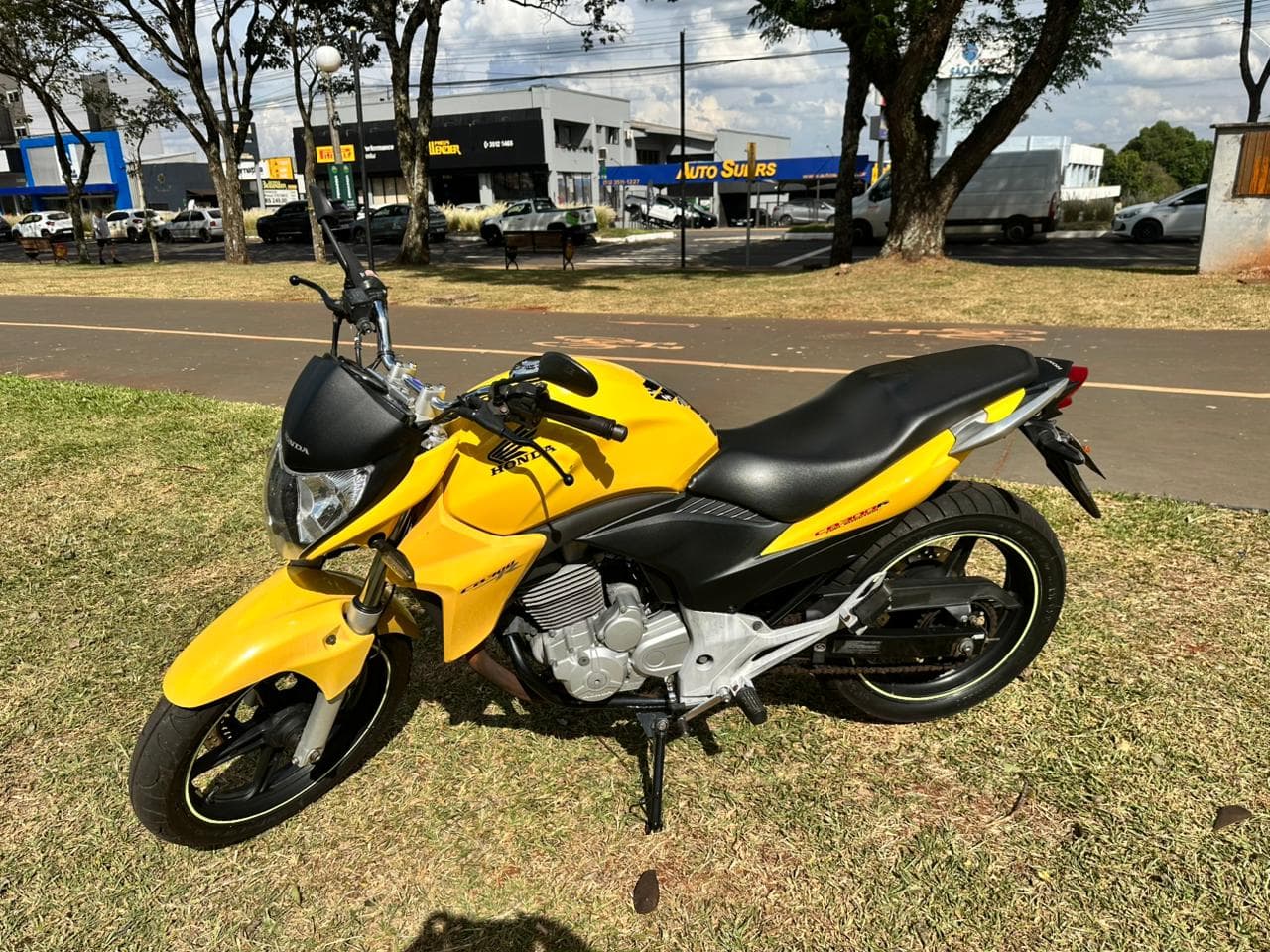 CB300 R