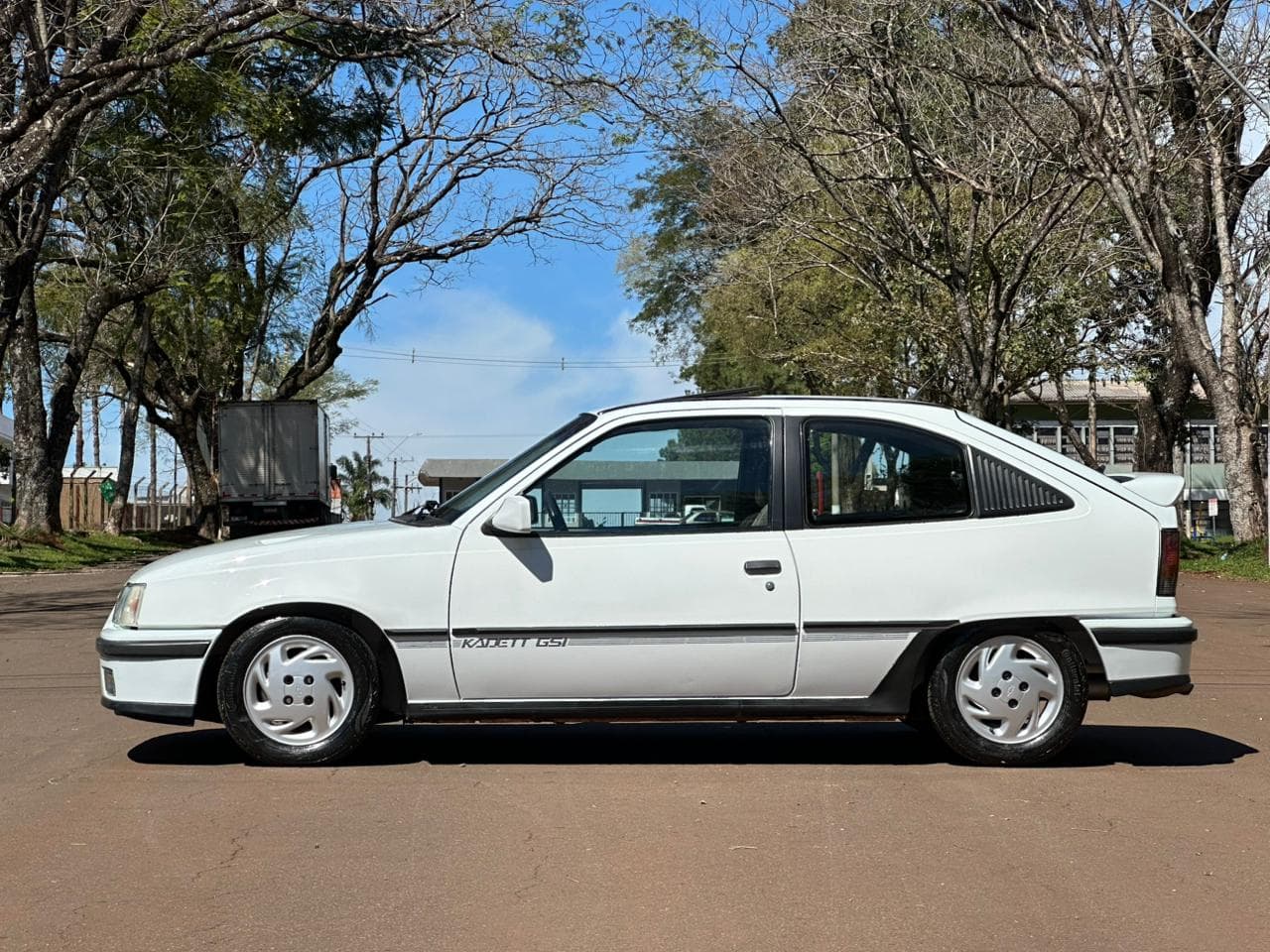 Kadett 2.0 GSi Completo, teto solar ano 1995 ( Placa preta, todo revisado )