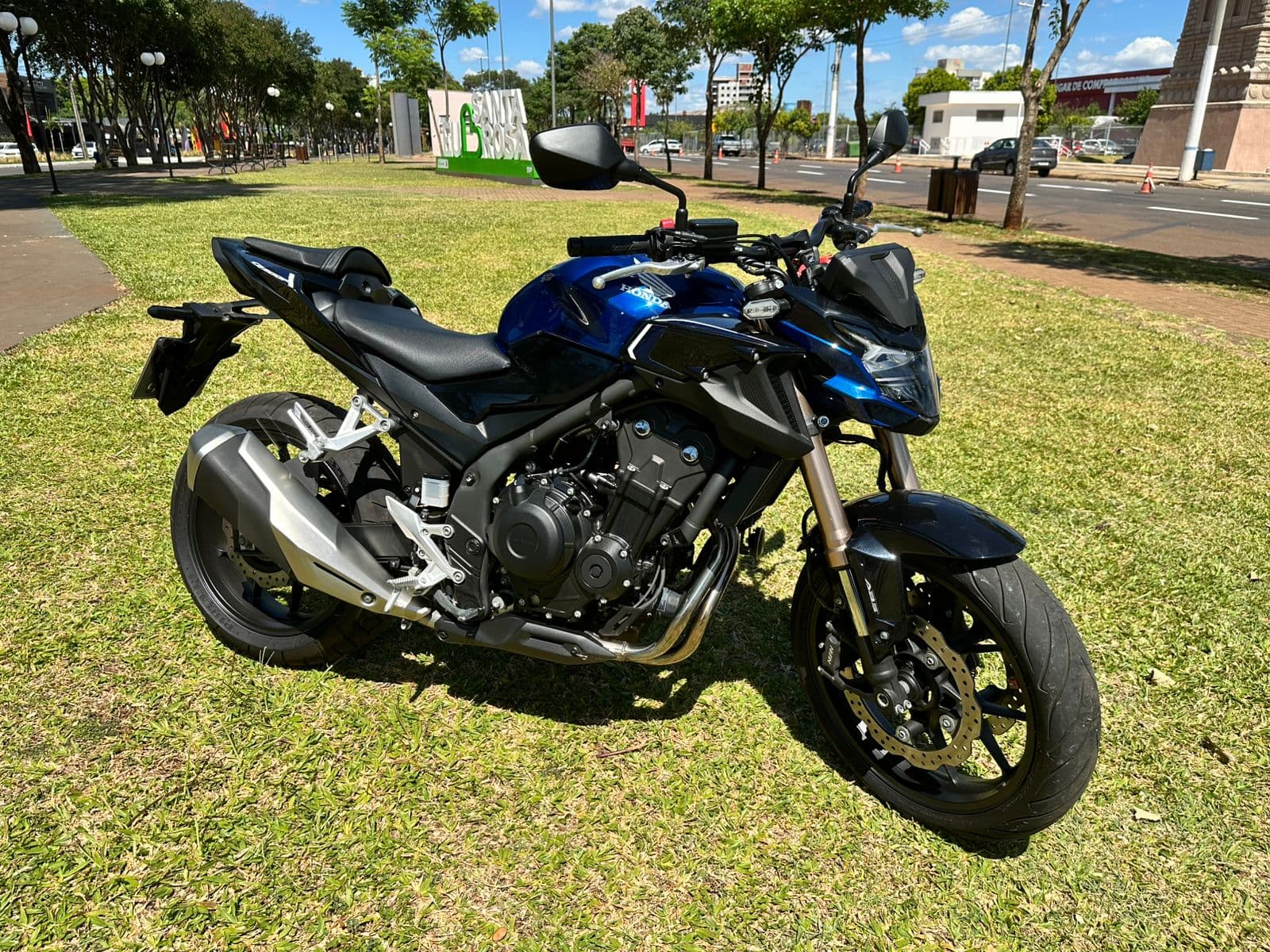 CB 500F com apenas 7.400 km