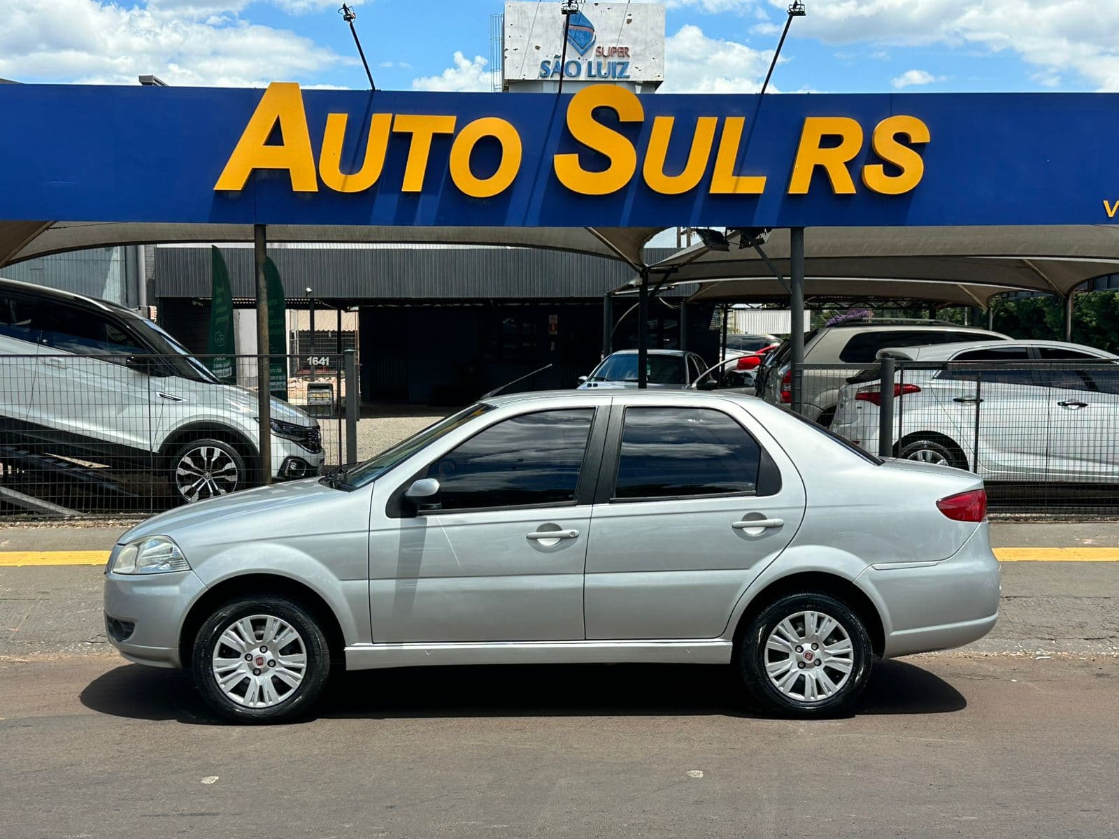 Siena 1.0 Fire EL completo