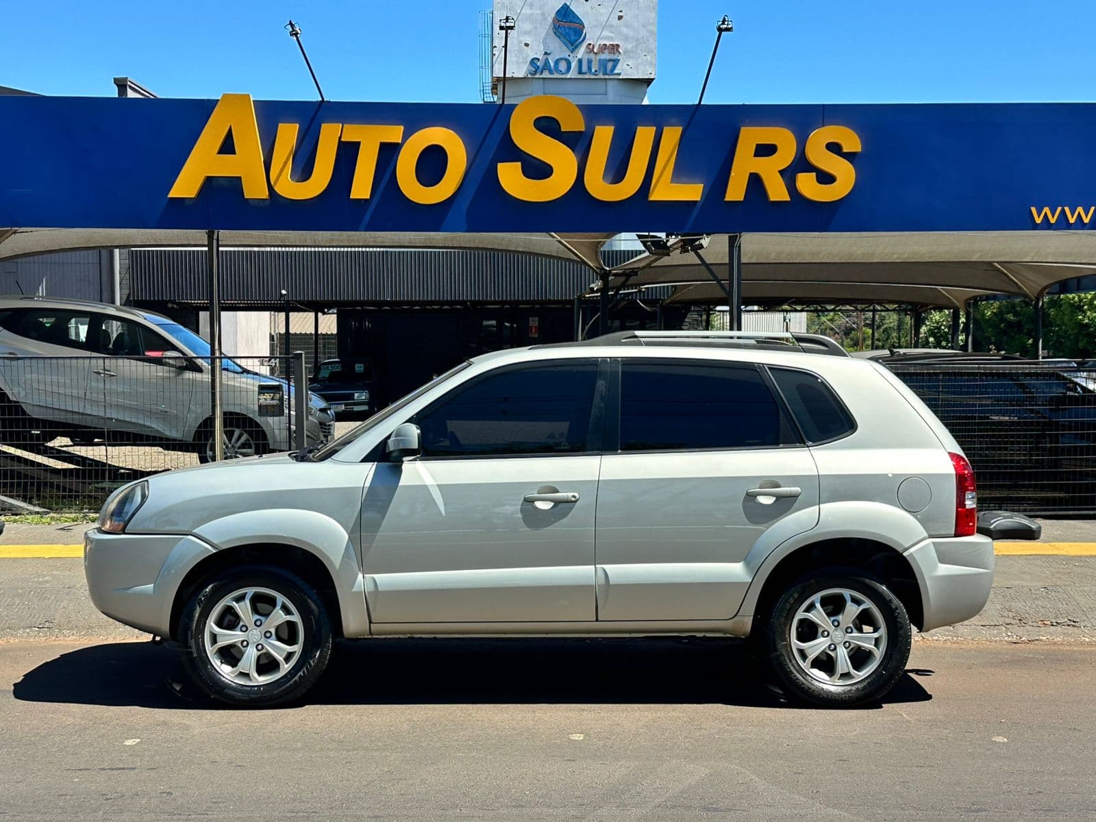 Tucson 2.0 Automática GLS