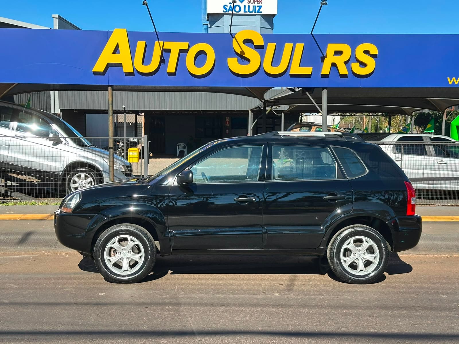 Tucson 2.0 GL Automática