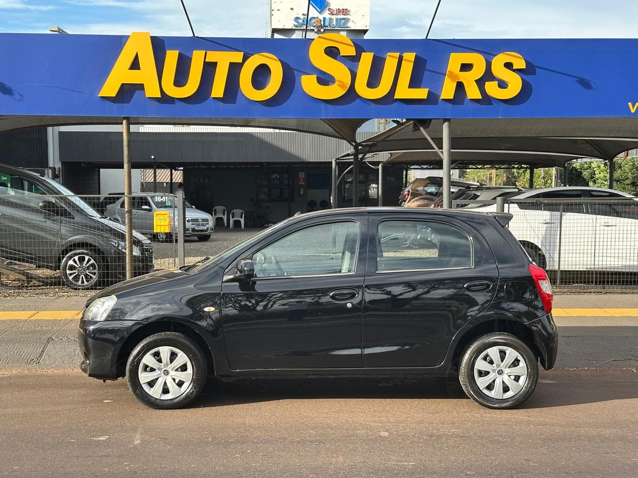 Etios 1.3X completo