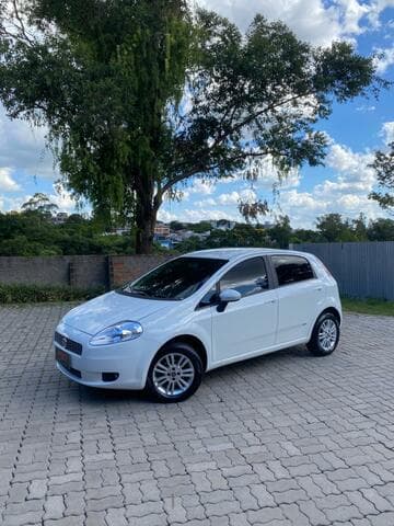 PUNTO ATTRACTIVE – ÚNICO DONO – EXCELENTE ESTADO