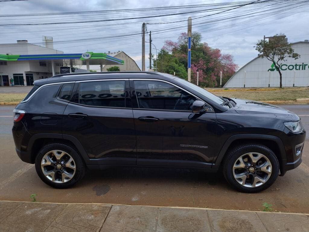 JEEP COMPASS LIMITED FLEX COMPLETA ANO 2017