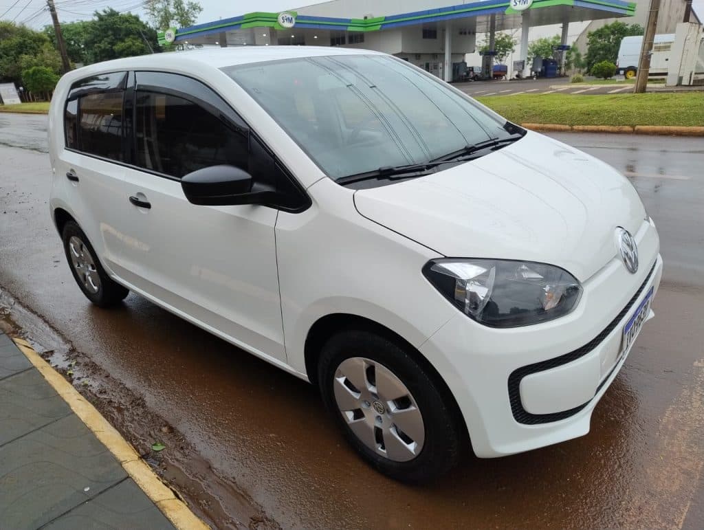 UP 1.0 TAKE 4P COMPLETO ANO 2015