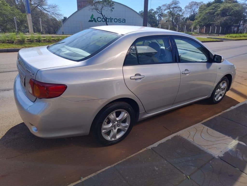 COROLLA 1.8 XEI CAMBIO MANUAL ANO 2010