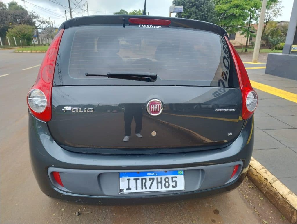 PALIO 1.4 ATTRACTIVE 4P COMPLETO ANO 2013