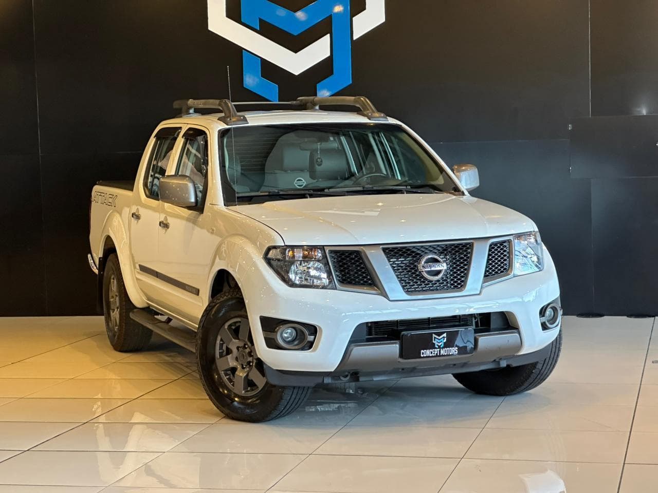 Nissan - Frontier SV AT. CD 4x4 2.5 TB Dies. Aut. - 2016