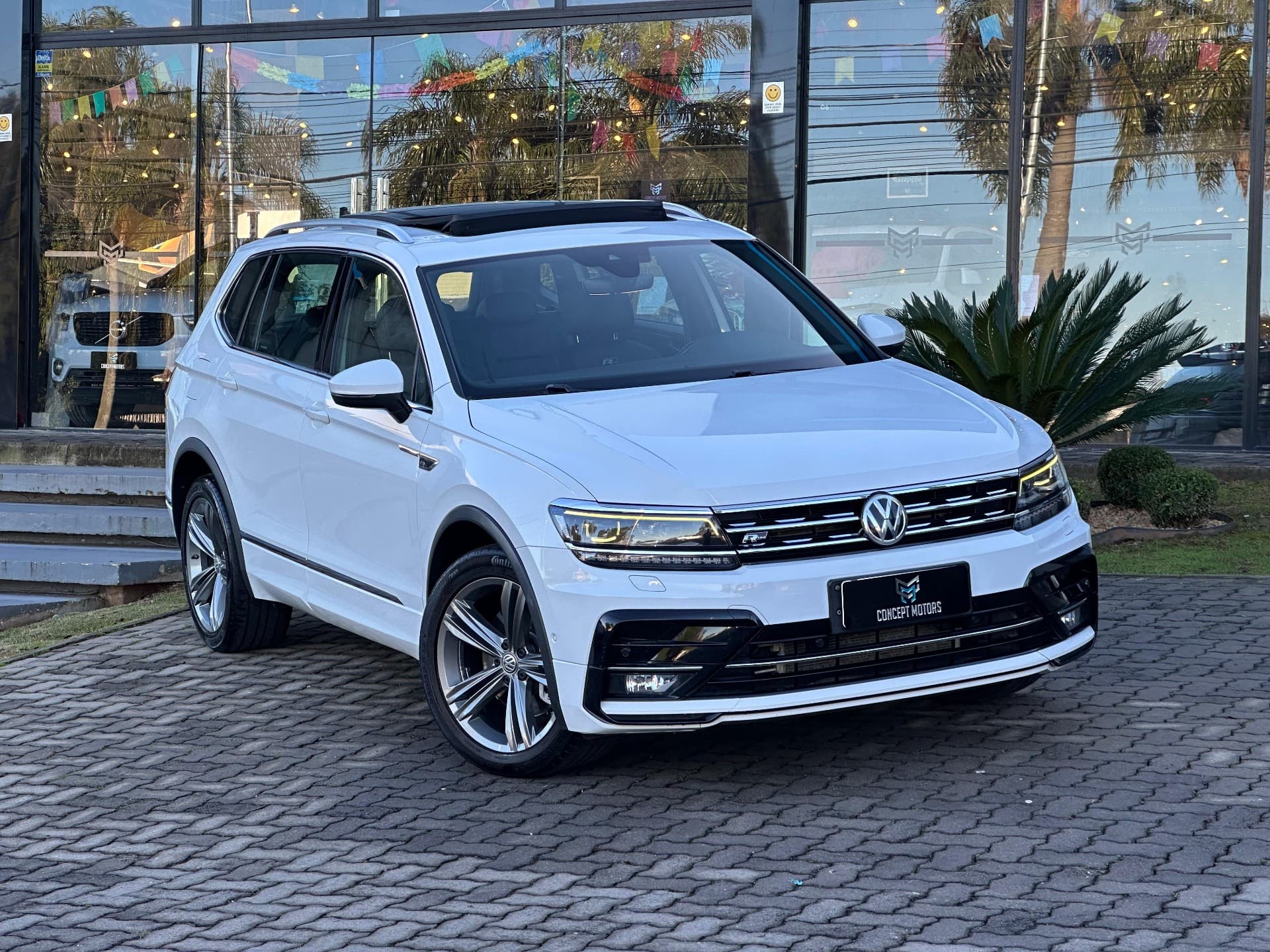 Volkswagen Tiguan Allspac R-Line 350 TSI 2.0 4x4