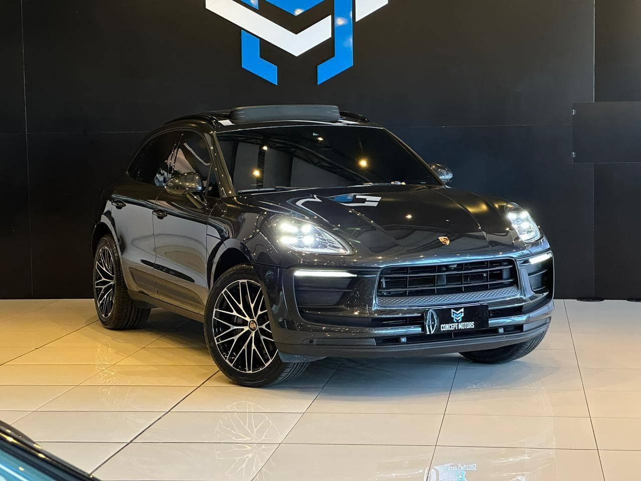 Porsche - Macan 2.0 Turbo - 2022