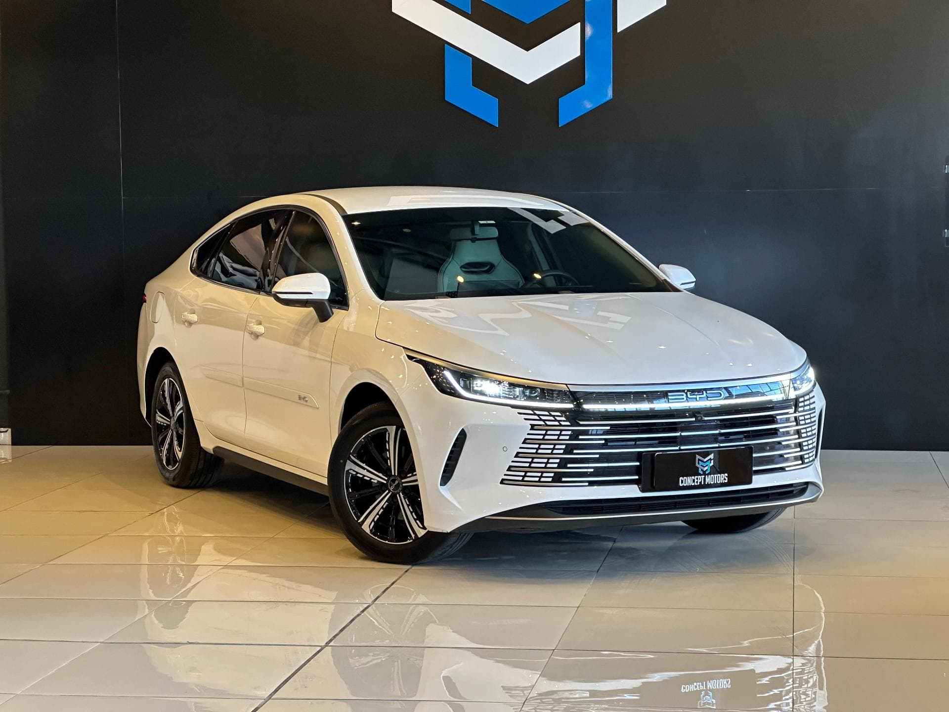 BYD - King GS 1.5 16V Aut. (Hibrido) - 2025