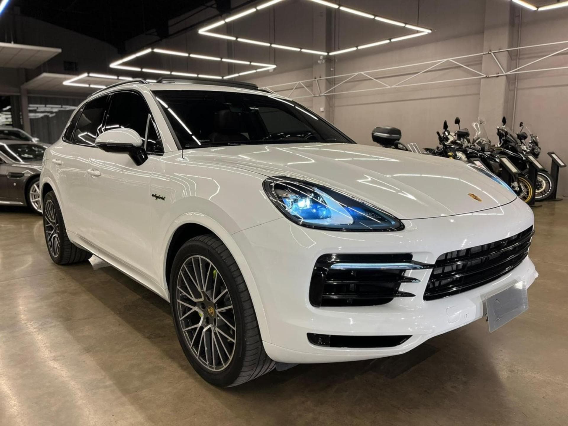 Porsche - Cayenne 3.0 V6 (Híbrido) - 2022