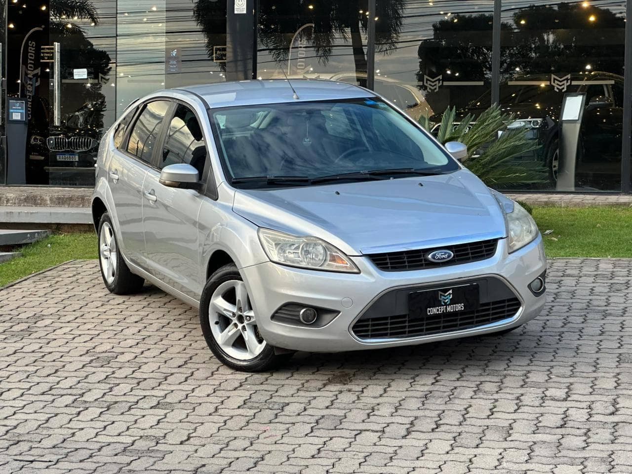 Ford - Focus 2.0 16V/ 2.0 16V Flex 5p - 2009