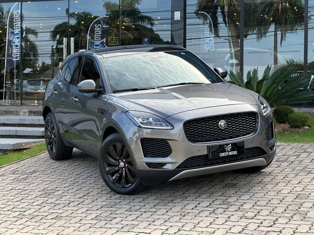 Jaguar - E-Pace R-Dyn. SE 2.0 AWD 250cv Aut/Flex. - 2018