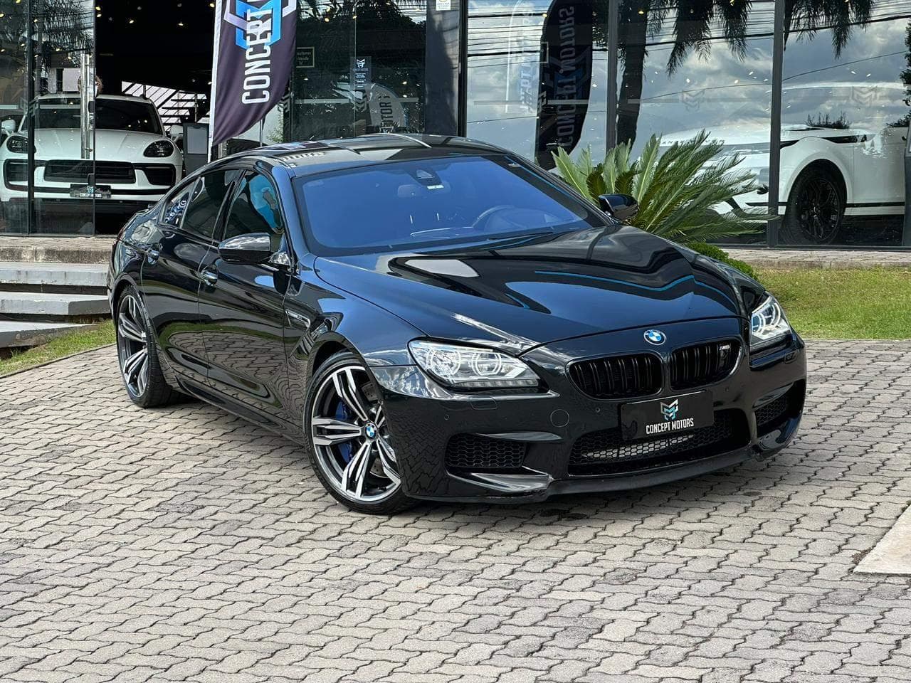 BMW - M6 Gran Coupe 4.4 Bi-Turbo V8 32V 750cv - 2015