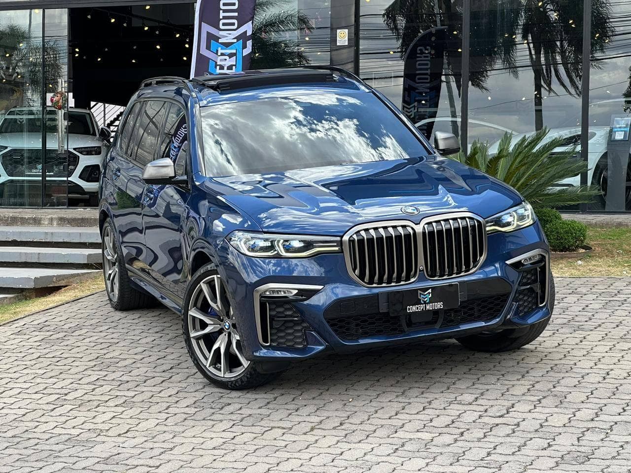 BMW - X7 M50i 4.4 V8 Bi-TB Aut. - 2020