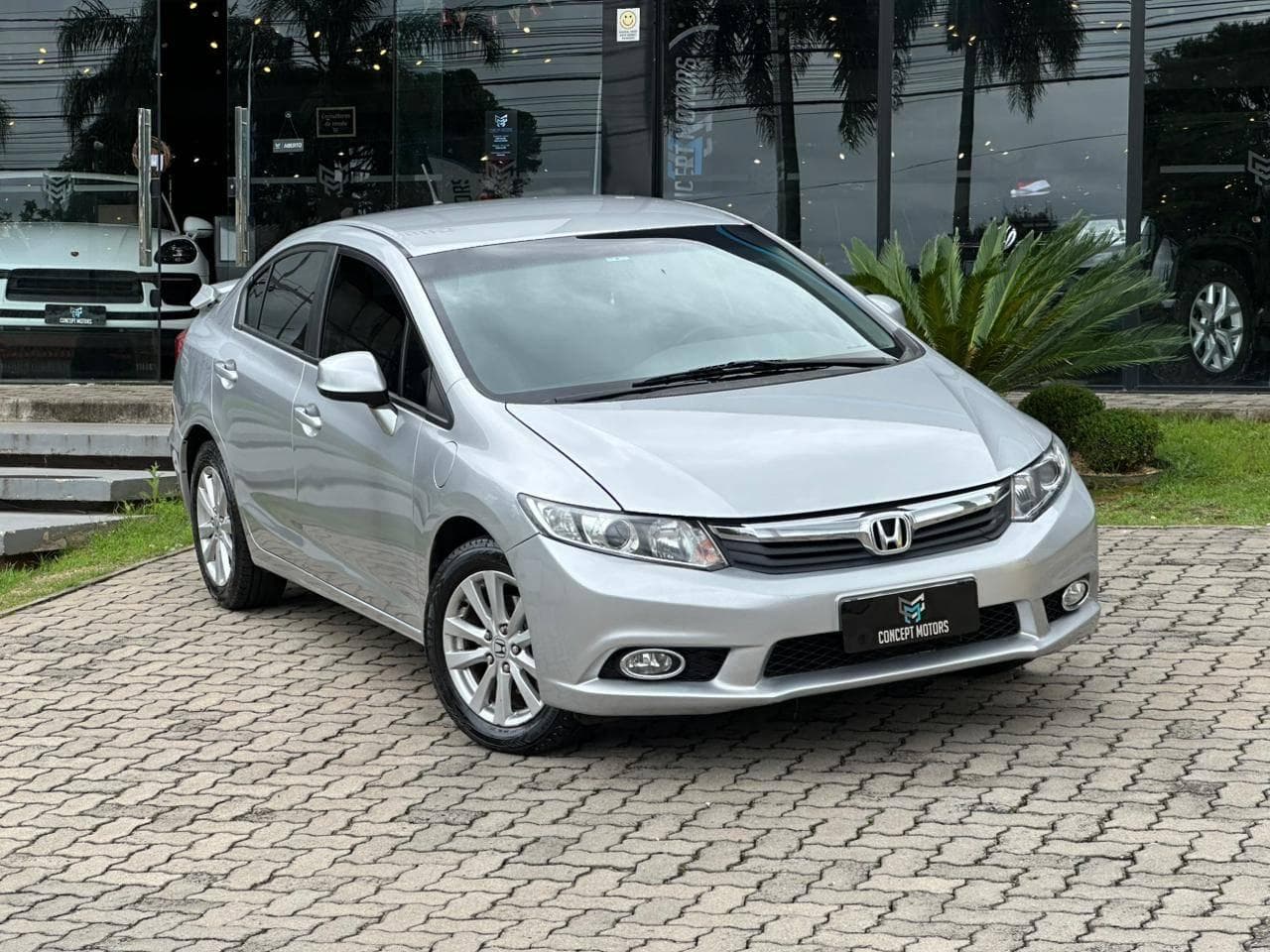 Honda - Civic Sedan LXS 1.8/1.8 Flex 16V Mec. 4p - 2014