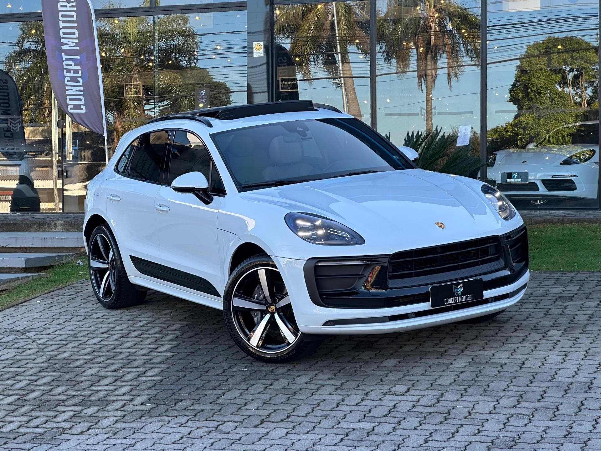 Porsche - Macan 2.0 Turbo - 2022