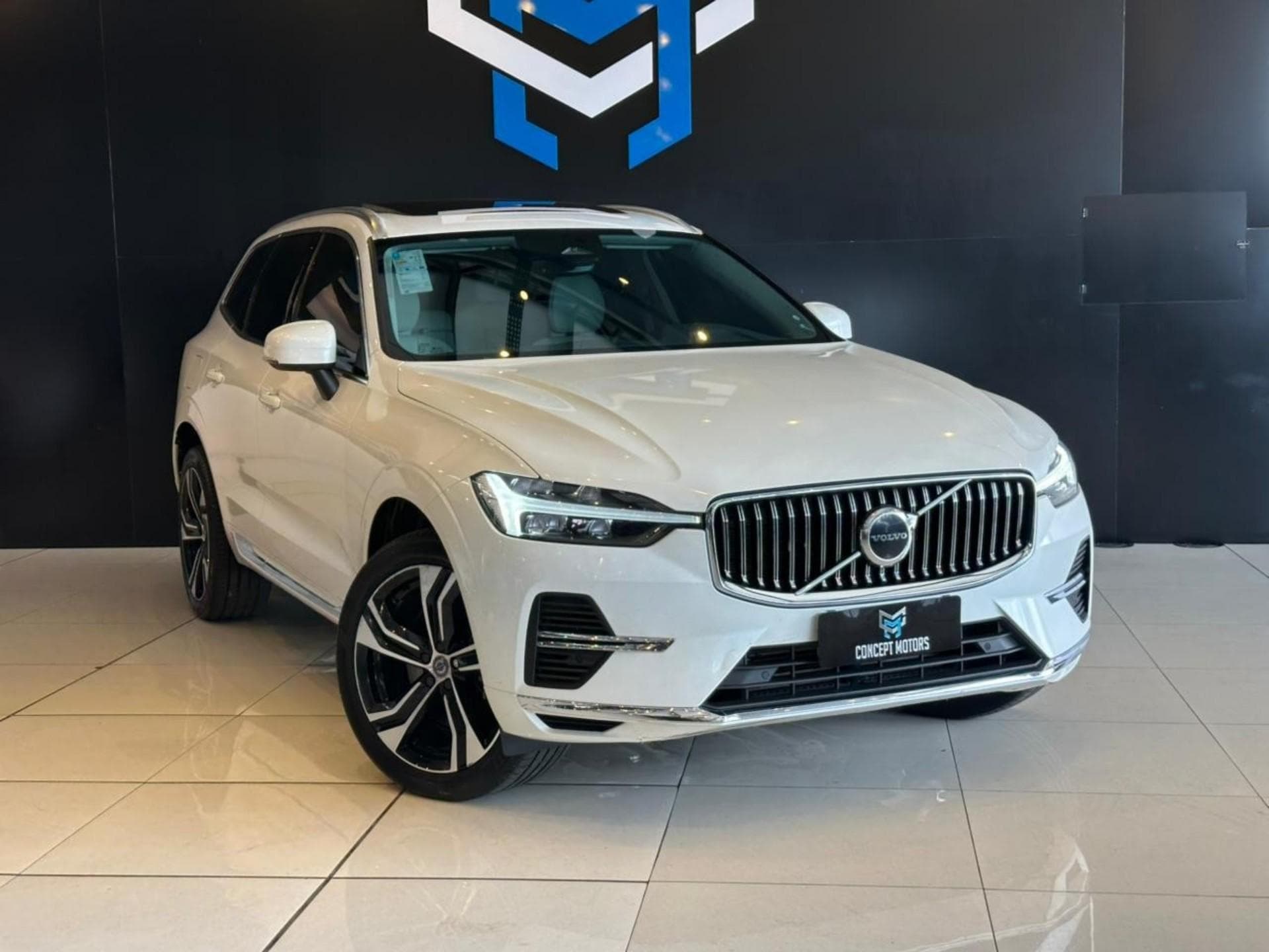 Volvo - XC60 T-8 Plus 2.0 AWD (Híbrido) - 2023