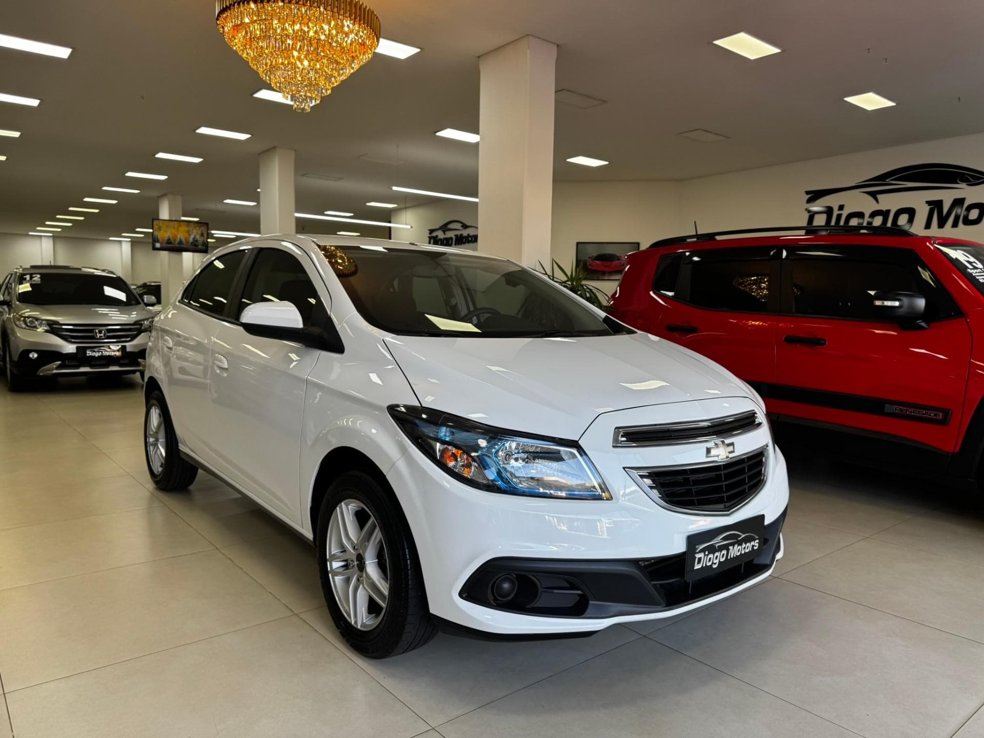 Chevrolet - Onix HATCH LT 1.4 - 2015