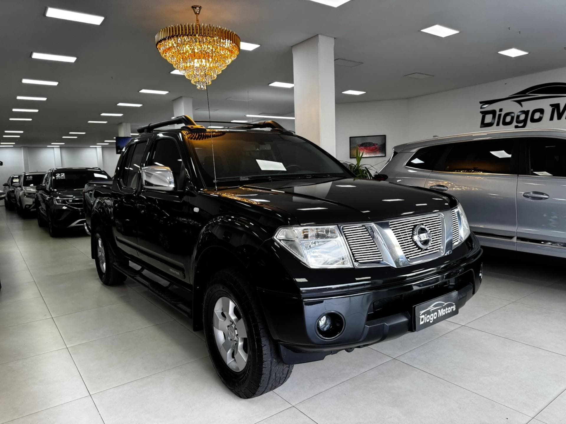 Nissan - Frontier LE CD 4x4 2.5 Turbo Diesel Manual - 2011
