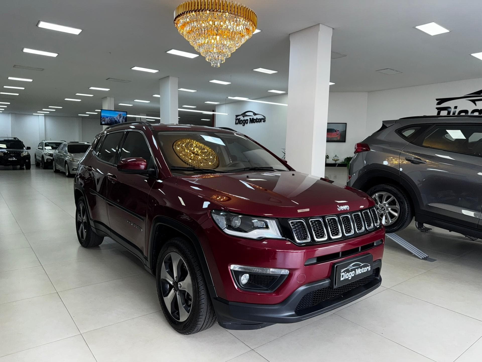 Jeep - Compass LONGITUDE 2.0 Automática - 2018