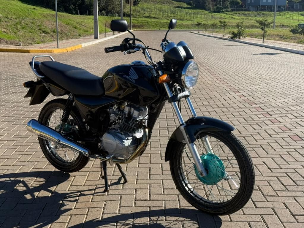 CG 150 TITAN-ES