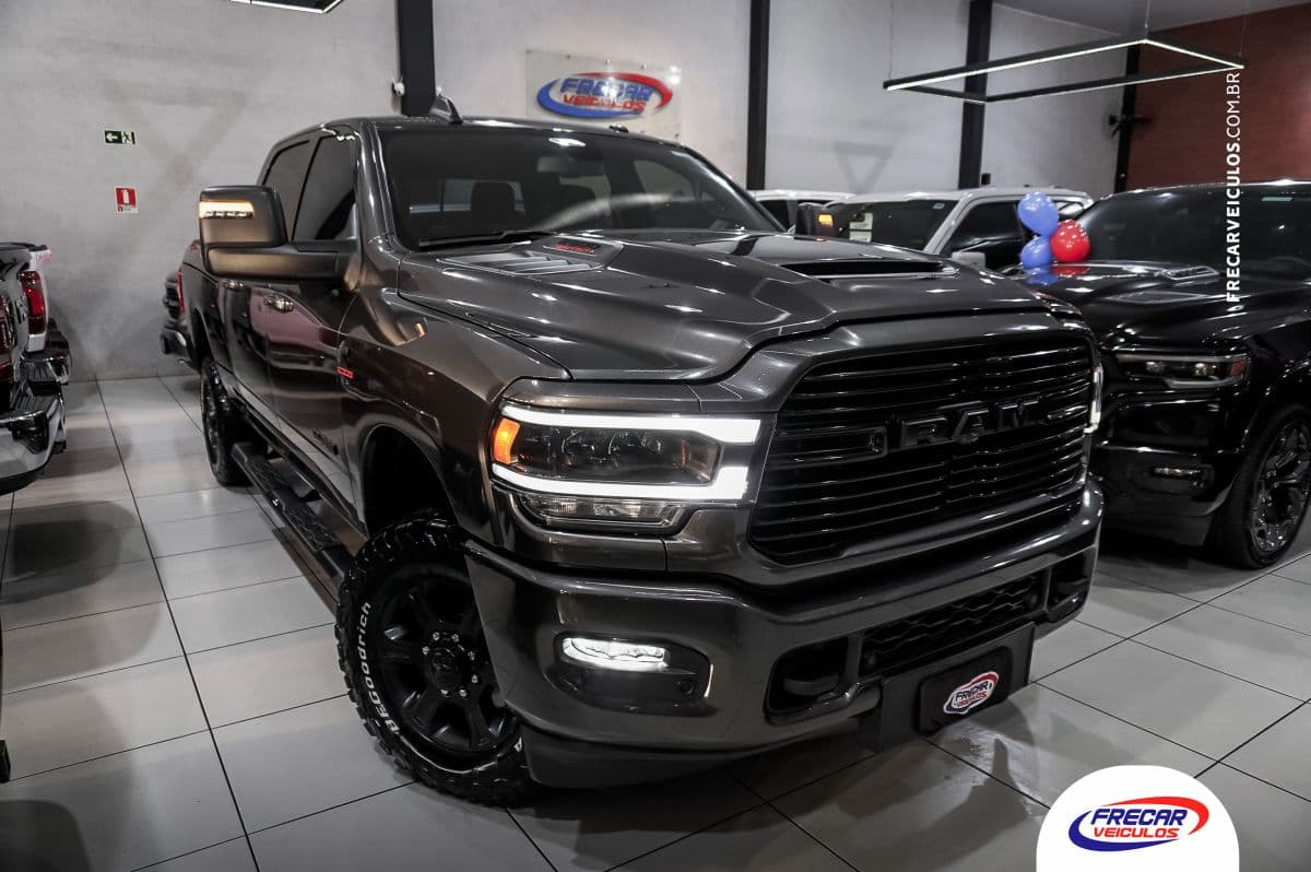 RAM 2500 Night Edition Turbo Diesel