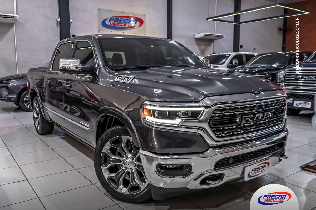 Ram 1500 Limited 5.7 V8