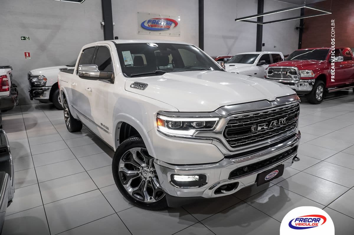 Ram 1500 Limited 5.7 V8