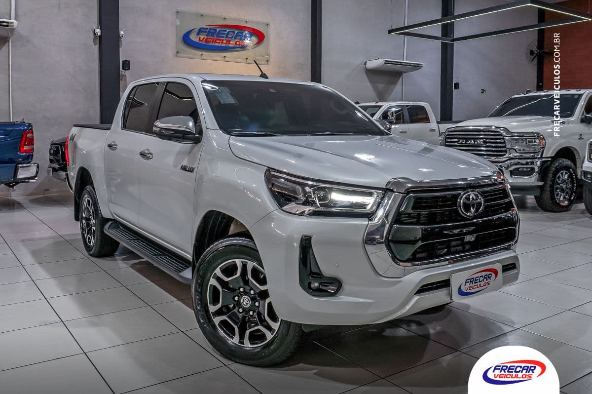 Hilux SRX 2.8 T.D.I 4x4 Aut.