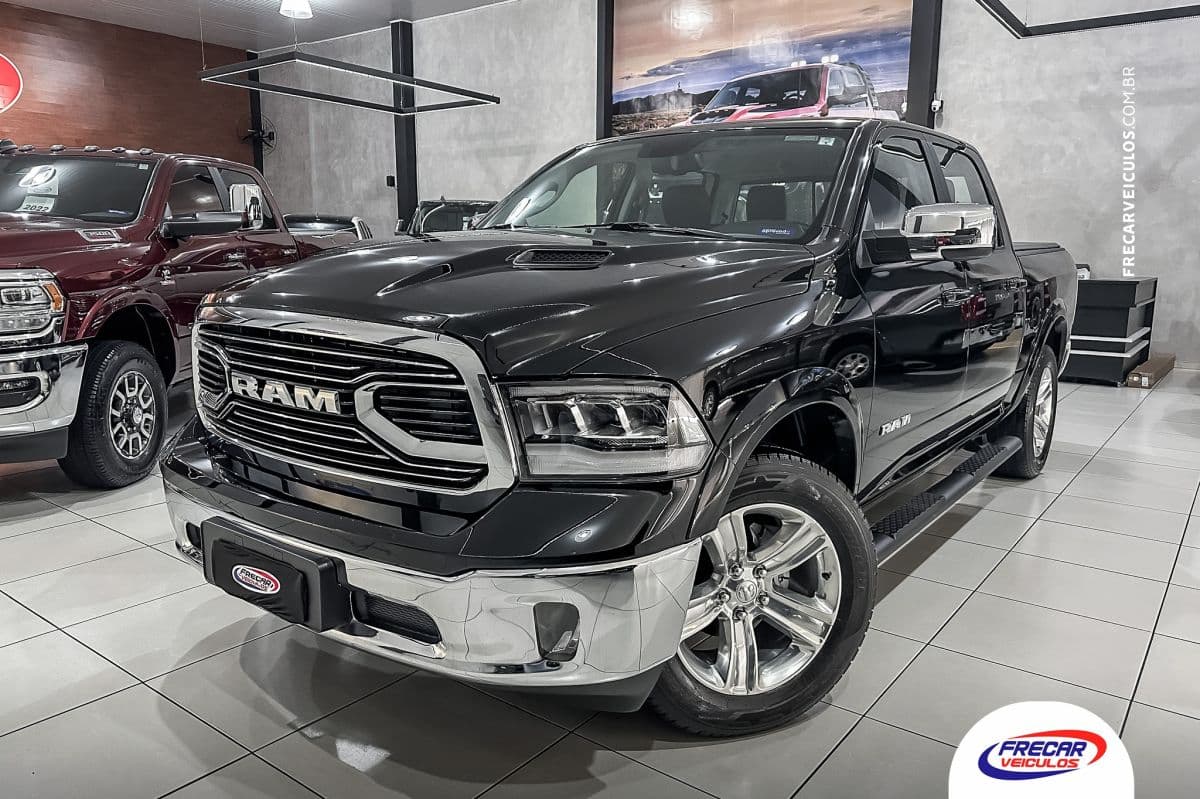 RAM Classic Laramie 5.7 V8