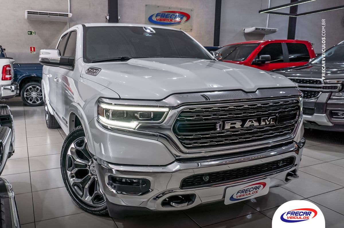 Ram 1500 Limited 5.7 V8