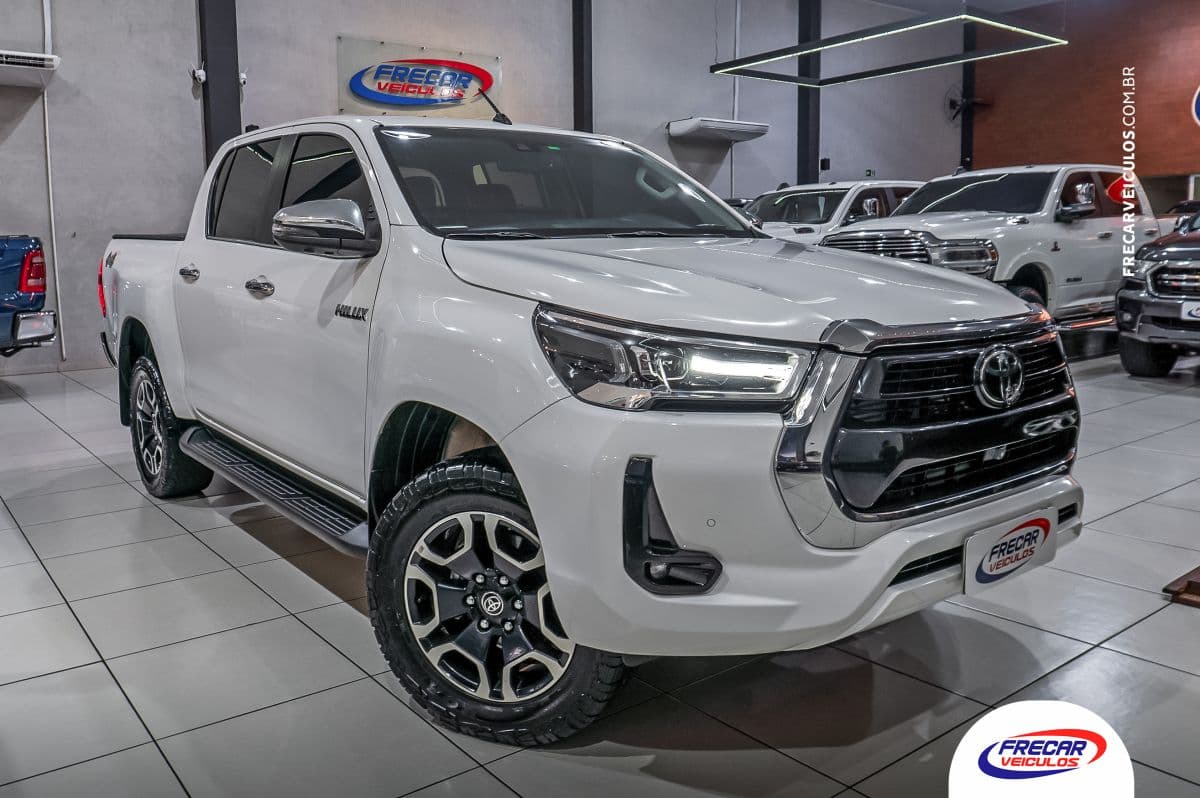 Hilux SRX 2.8 T.D.I 4x4 Aut.