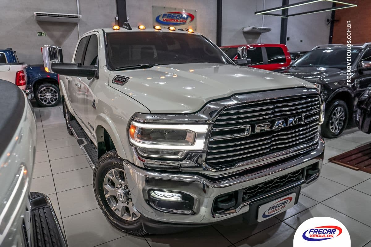 RAM 3500 Laramie Turbo Diesel