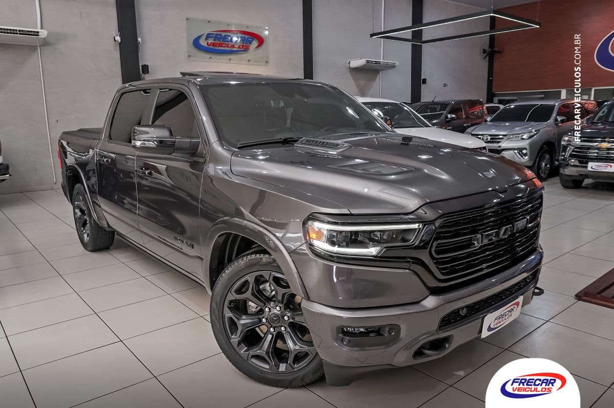 RAM 1500 Limited Night Edition 5.7 V8