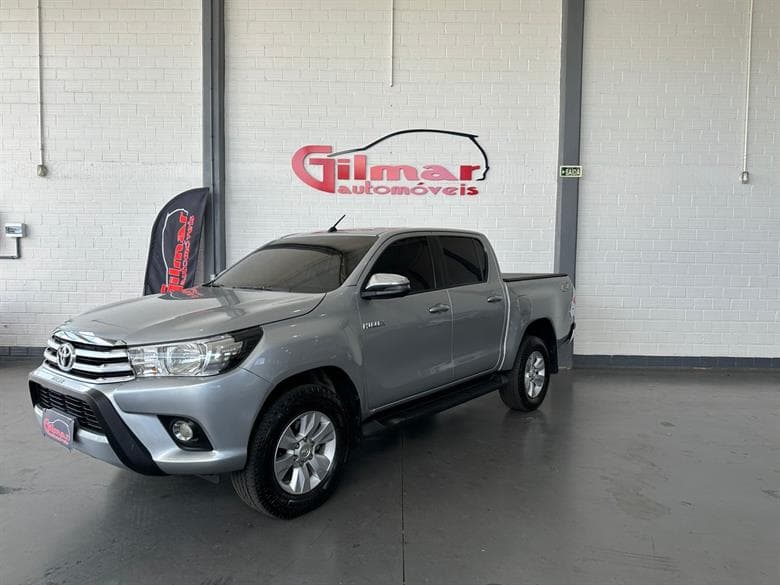 Hilux SRV