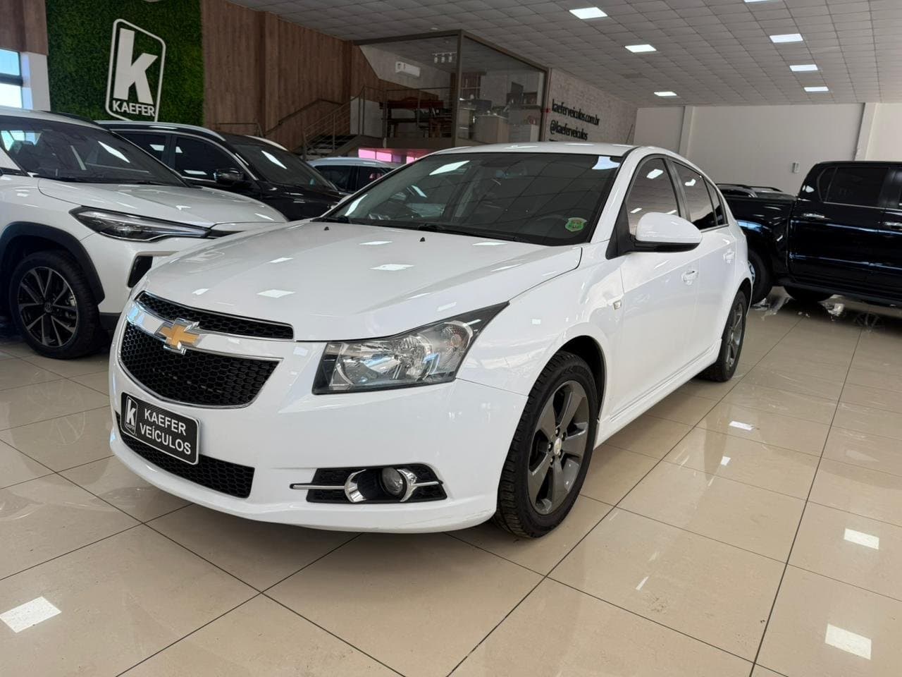 CRUZE HATCH